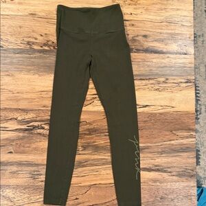 Women’s Pink Victoria Secret  Olive High-Waist Leggings
